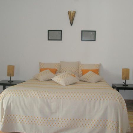 Monte Do Cuca Guest House Mora Room photo
