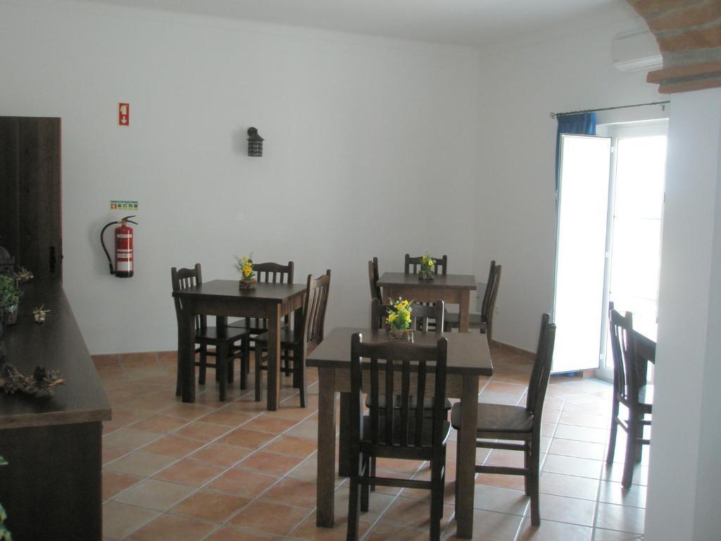 Monte Do Cuca Guest House Mora Exterior photo