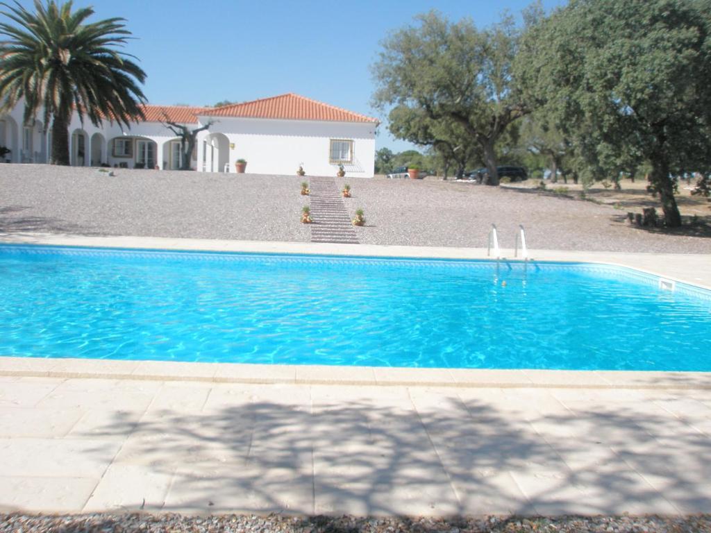 Monte Do Cuca Guest House Mora Exterior photo